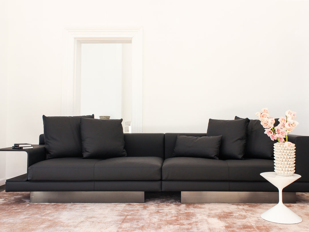 Tocca - from Stelier